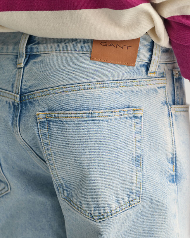 Loose Fit Light Washed jeans