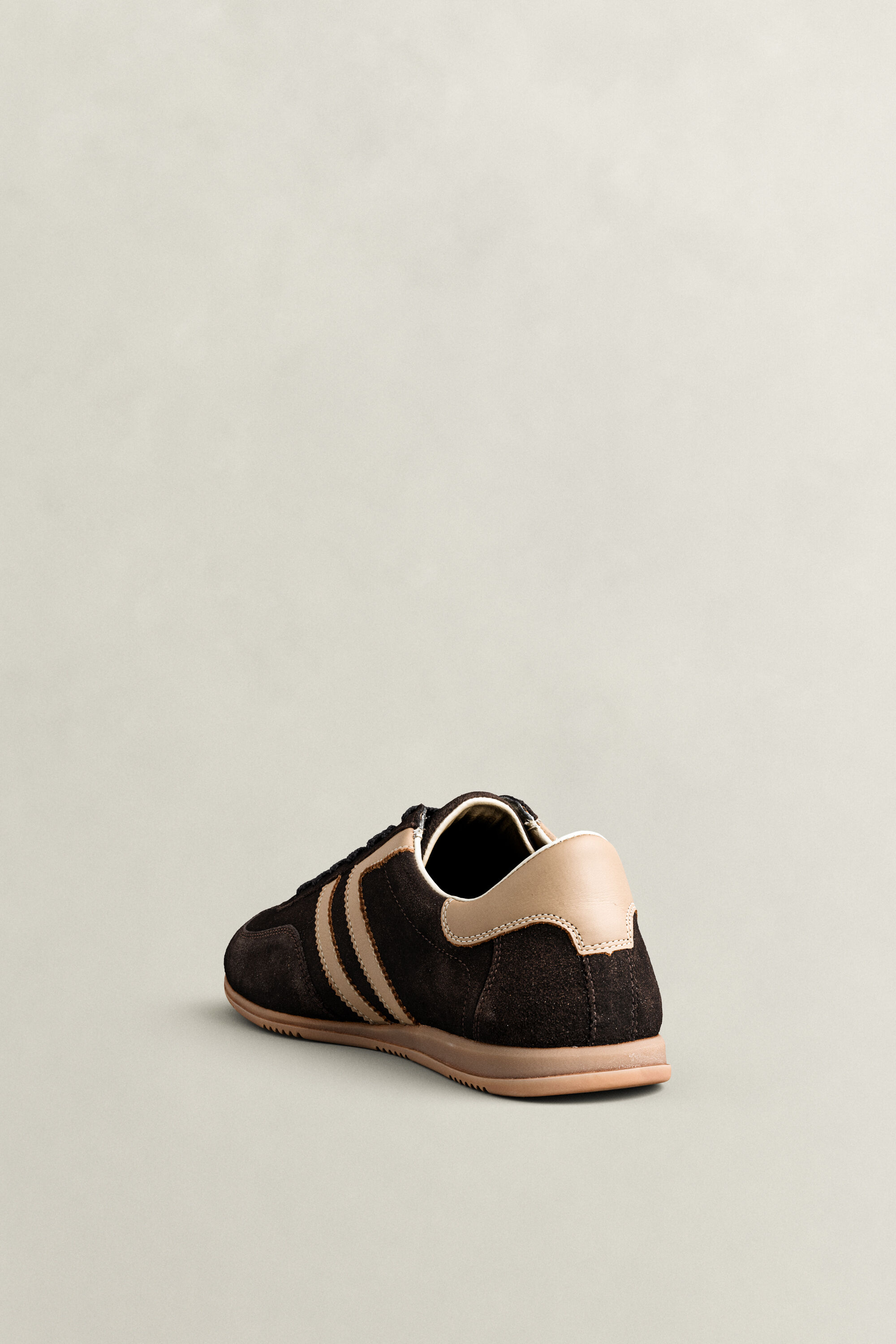Spearclub suède sneakers