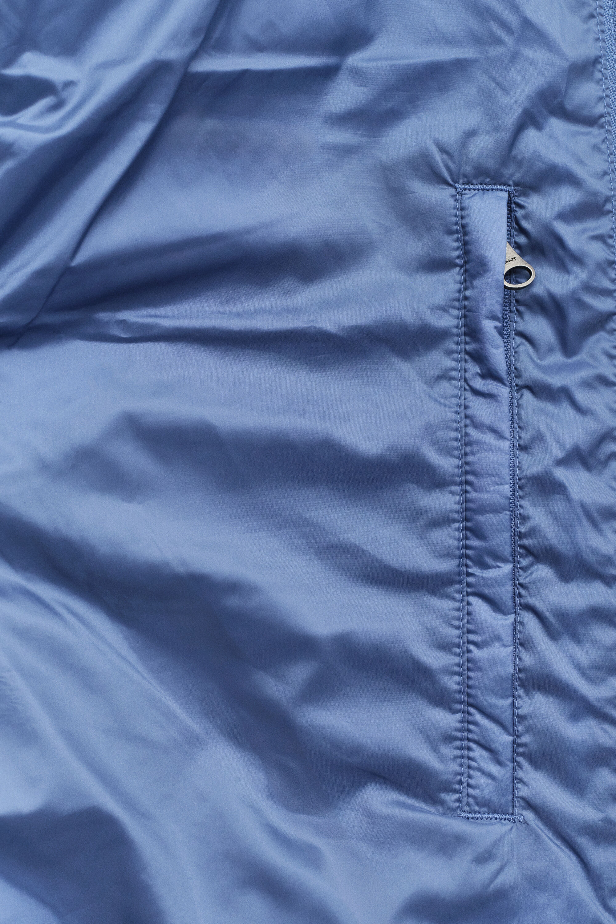 Lichte donsbodywarmer