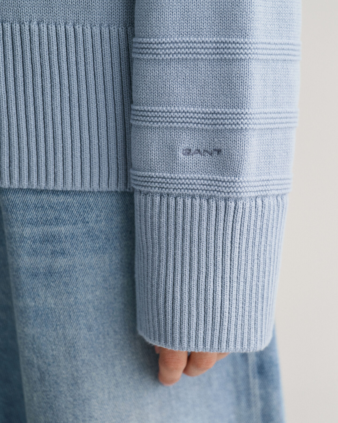 Ton sur ton gestreepte trui met ronde hals van katoen