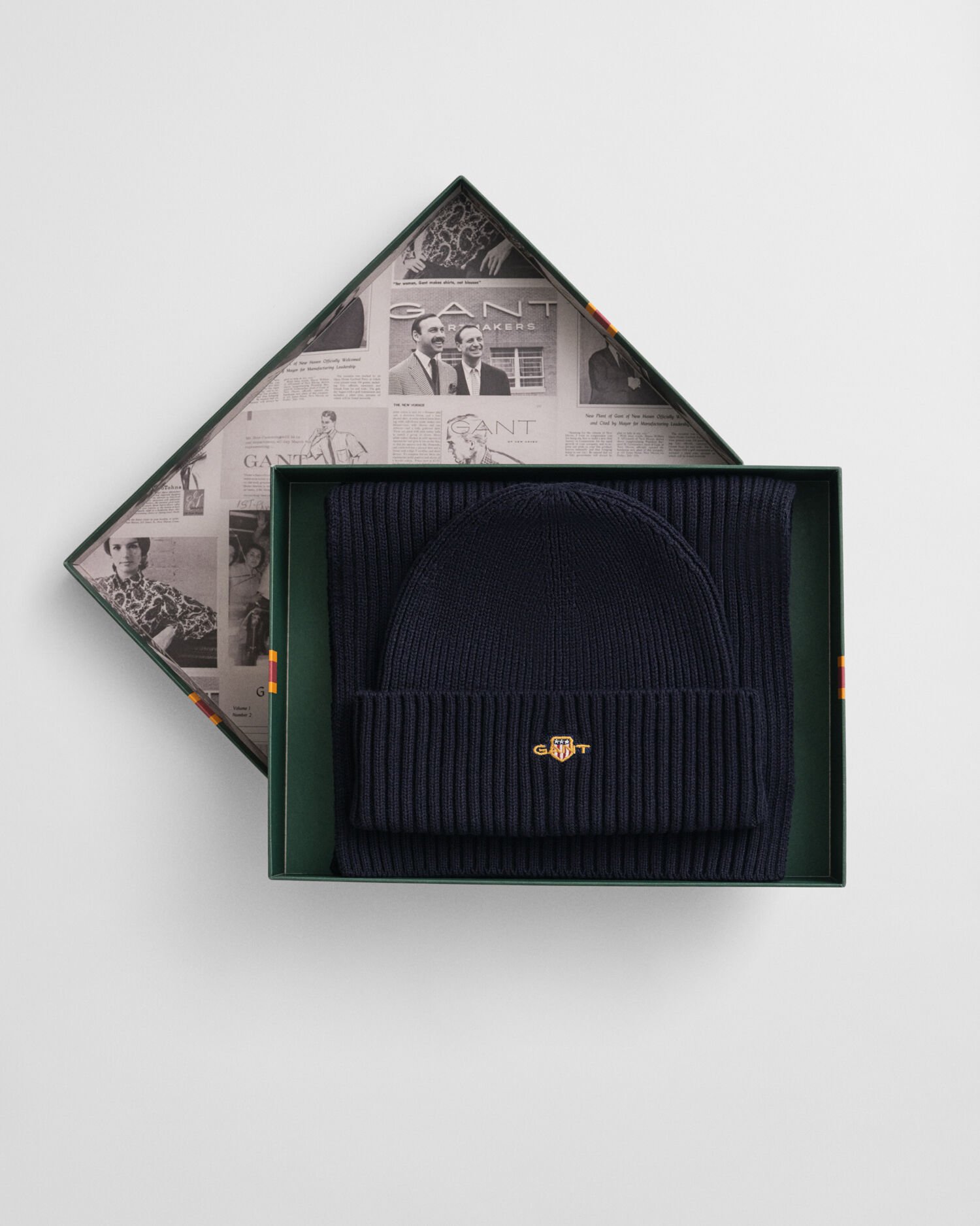 Cadeauset met Shield beanie en sjaal