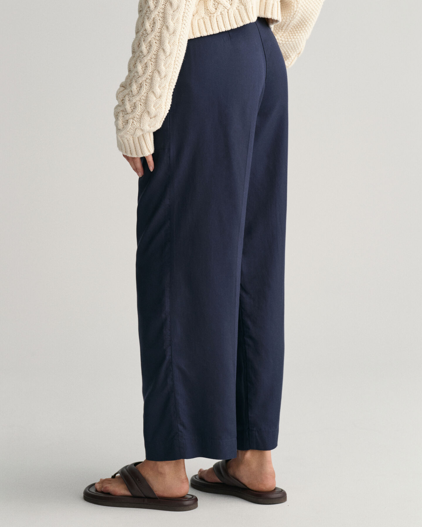Relaxed Fit broek met strikceintuur