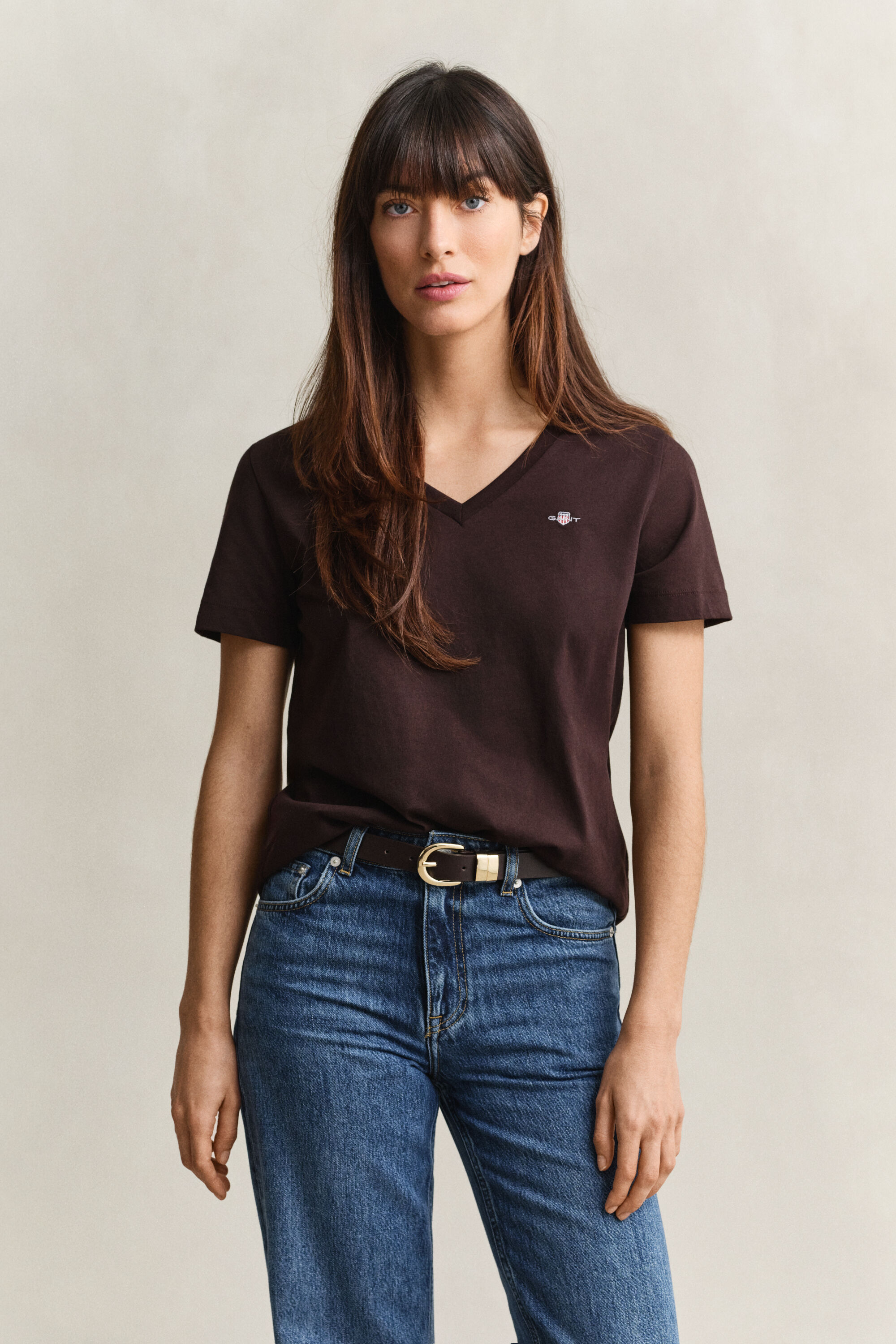 Shield T-shirt met V-hals