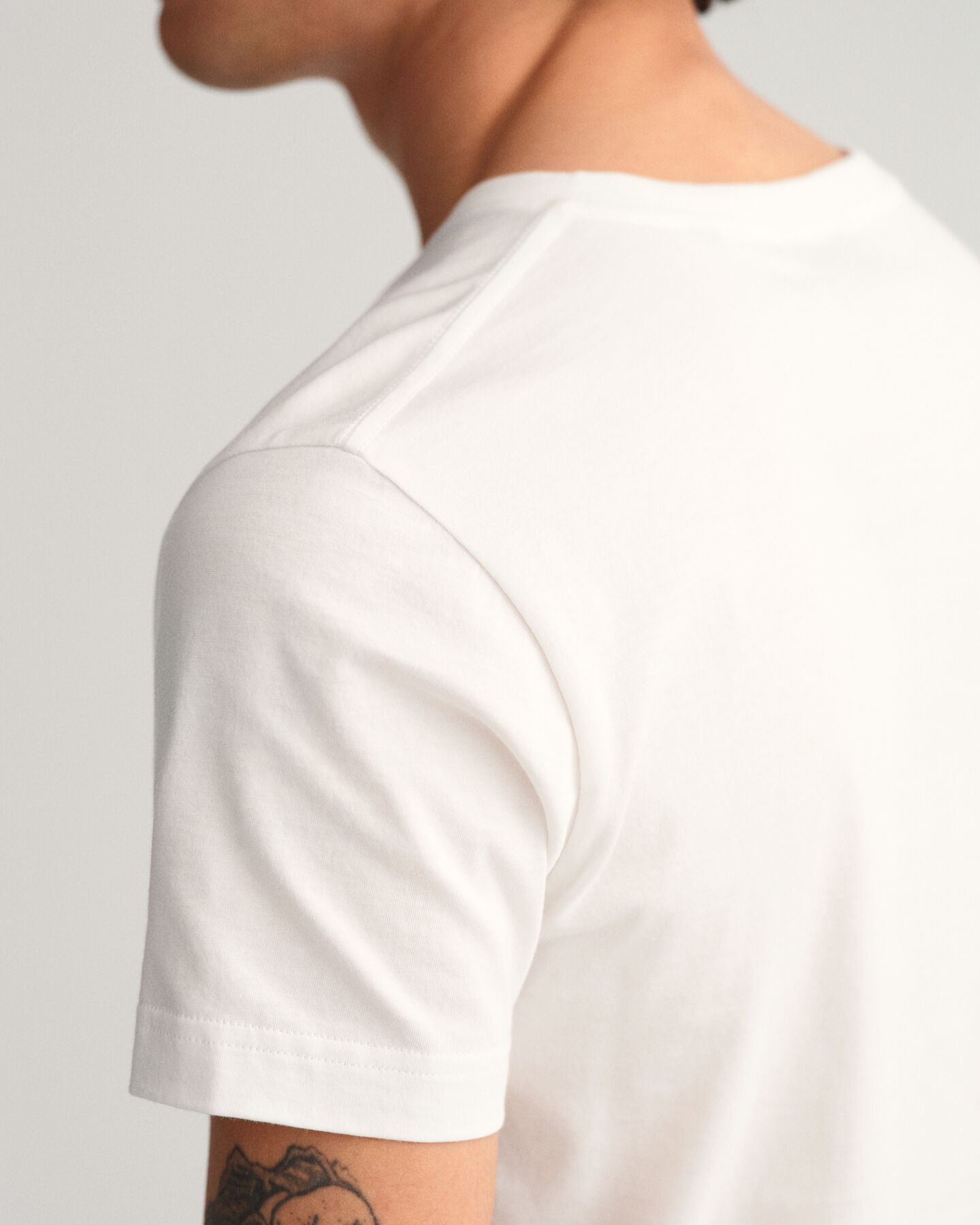 Original Slim Fit T-shirt met V-hals