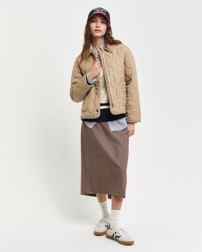 Gewatteerd jack met corduroy details