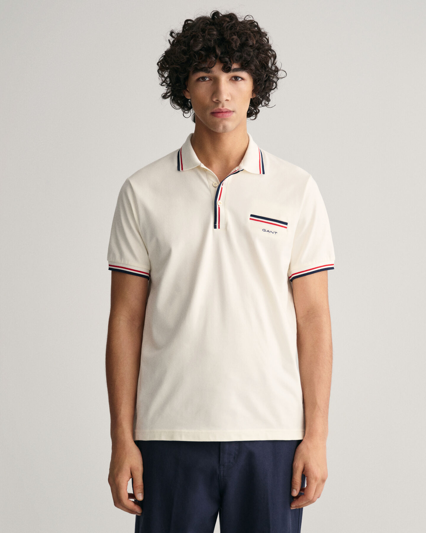 Piqu&eacute; poloshirt met tweekleurige rand