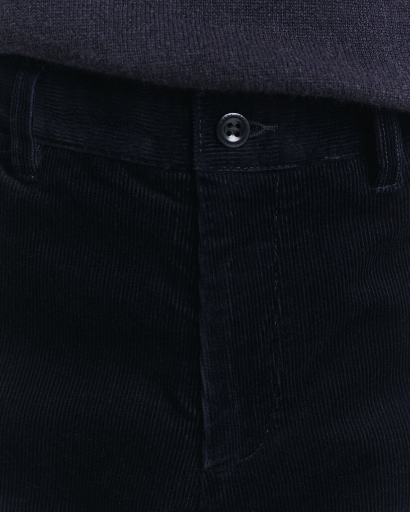Slim Fit corduroy chino