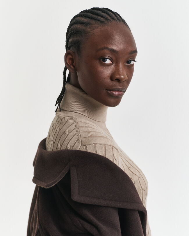 Kabelgebreide coltrui van stretchkatoen