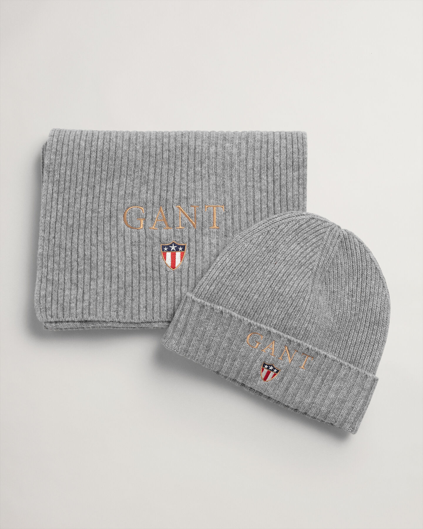 Sjaal & beanie in cadeauverpakking