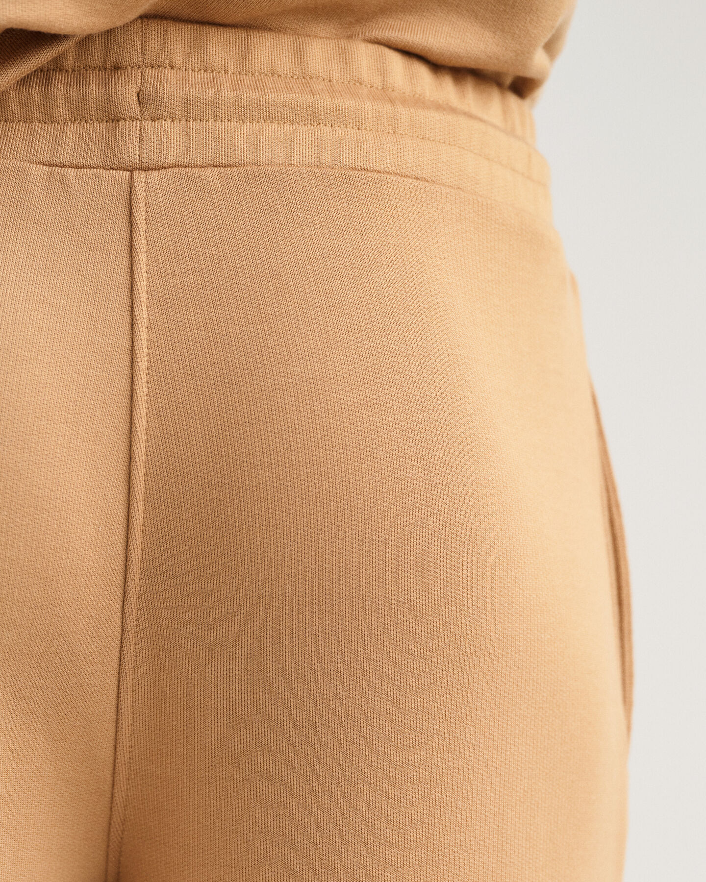 Joggingbroek met wijd uitlopende pijpen