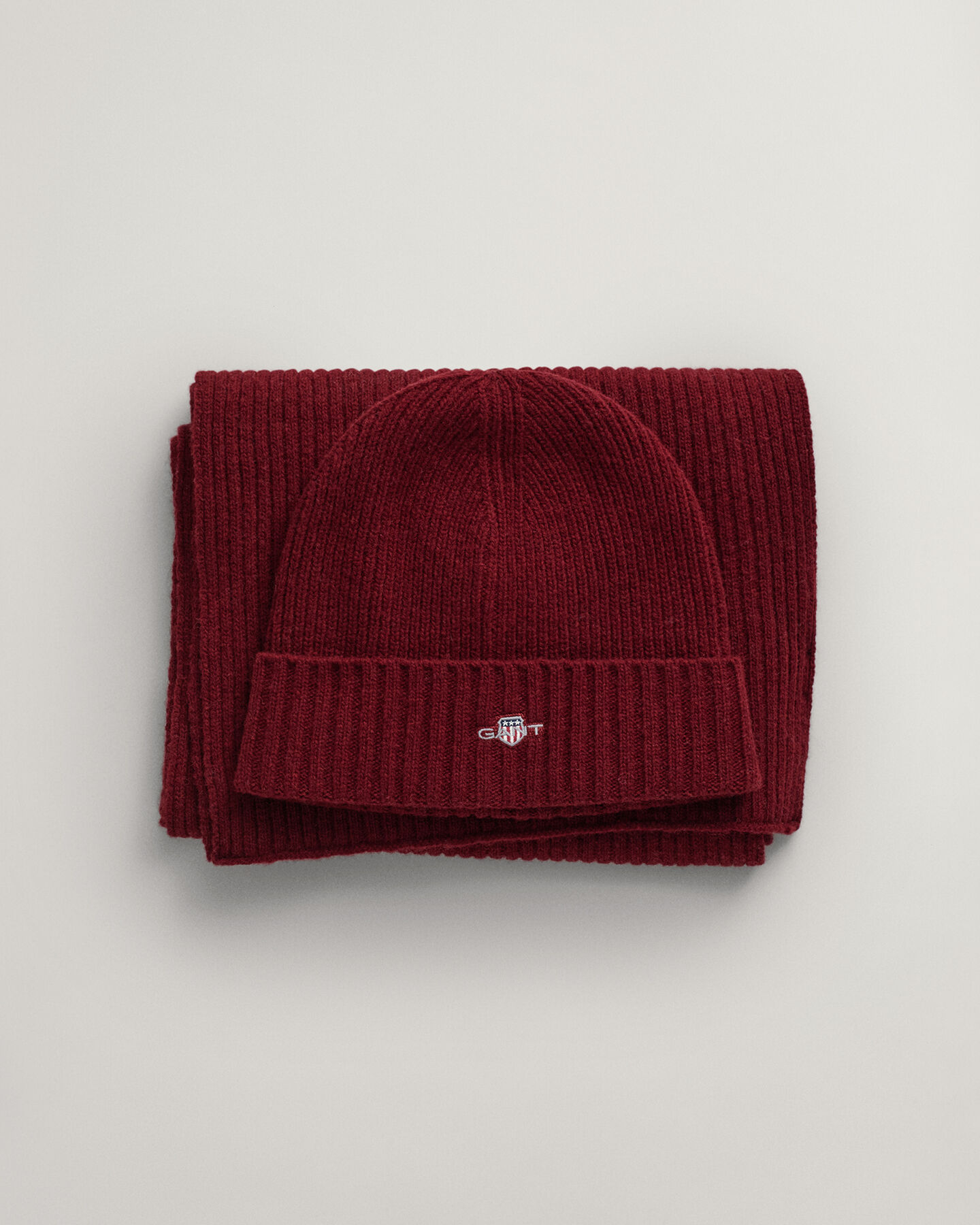 Cadeauset met Shield beanie en sjaal