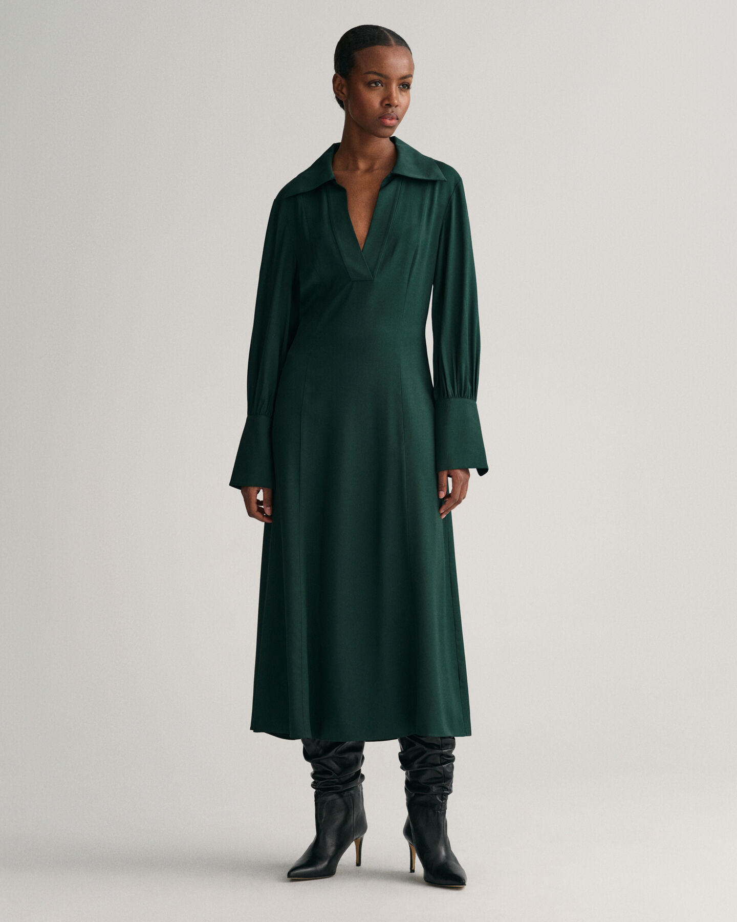 Slim Fit jurk met brede manchetten