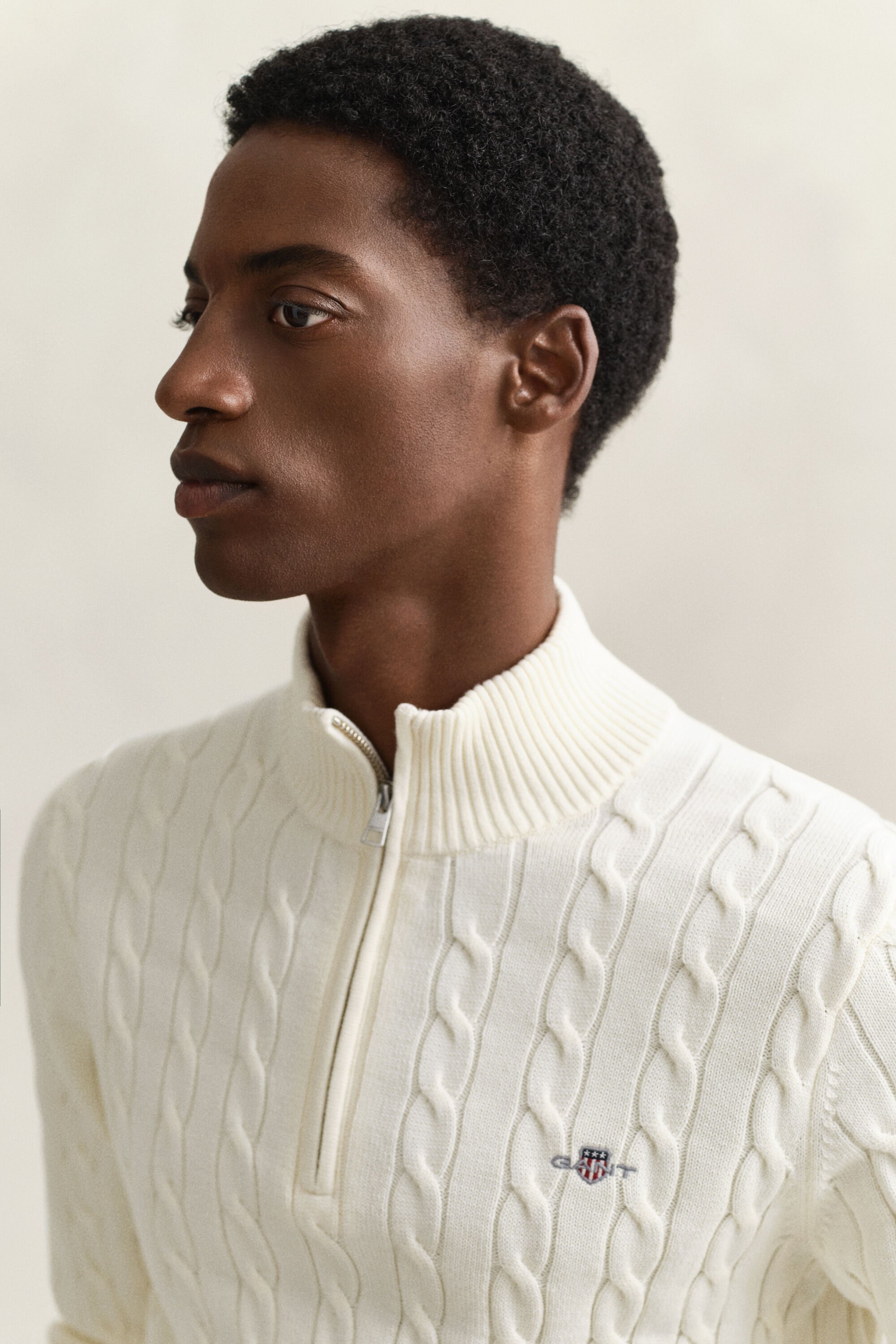 Kabelgebreide trui met korte rit van katoen