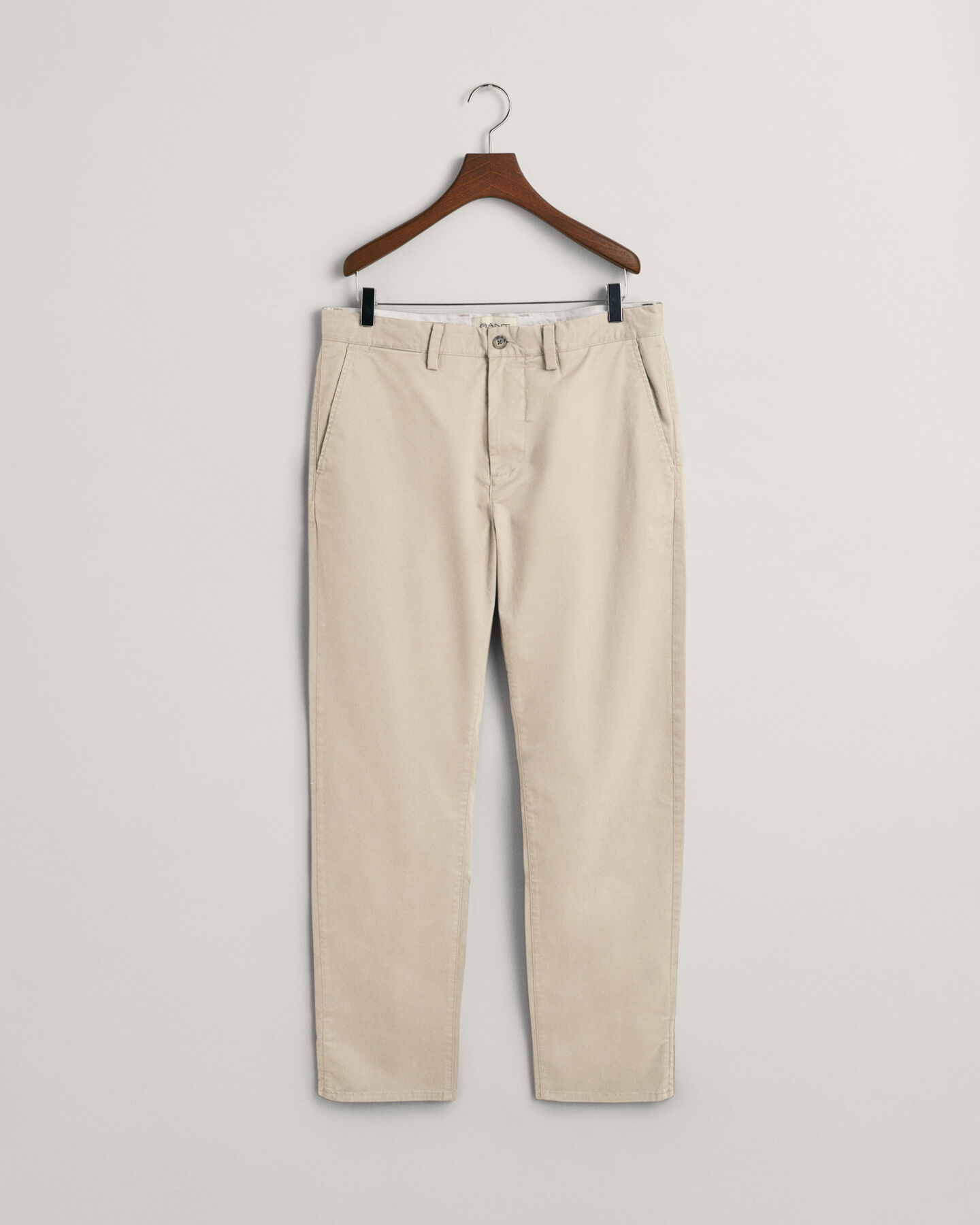 Seasonal Essential Regular Fit Archive Shield chino