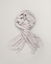 Pluizige, gebreide wollen sjaal