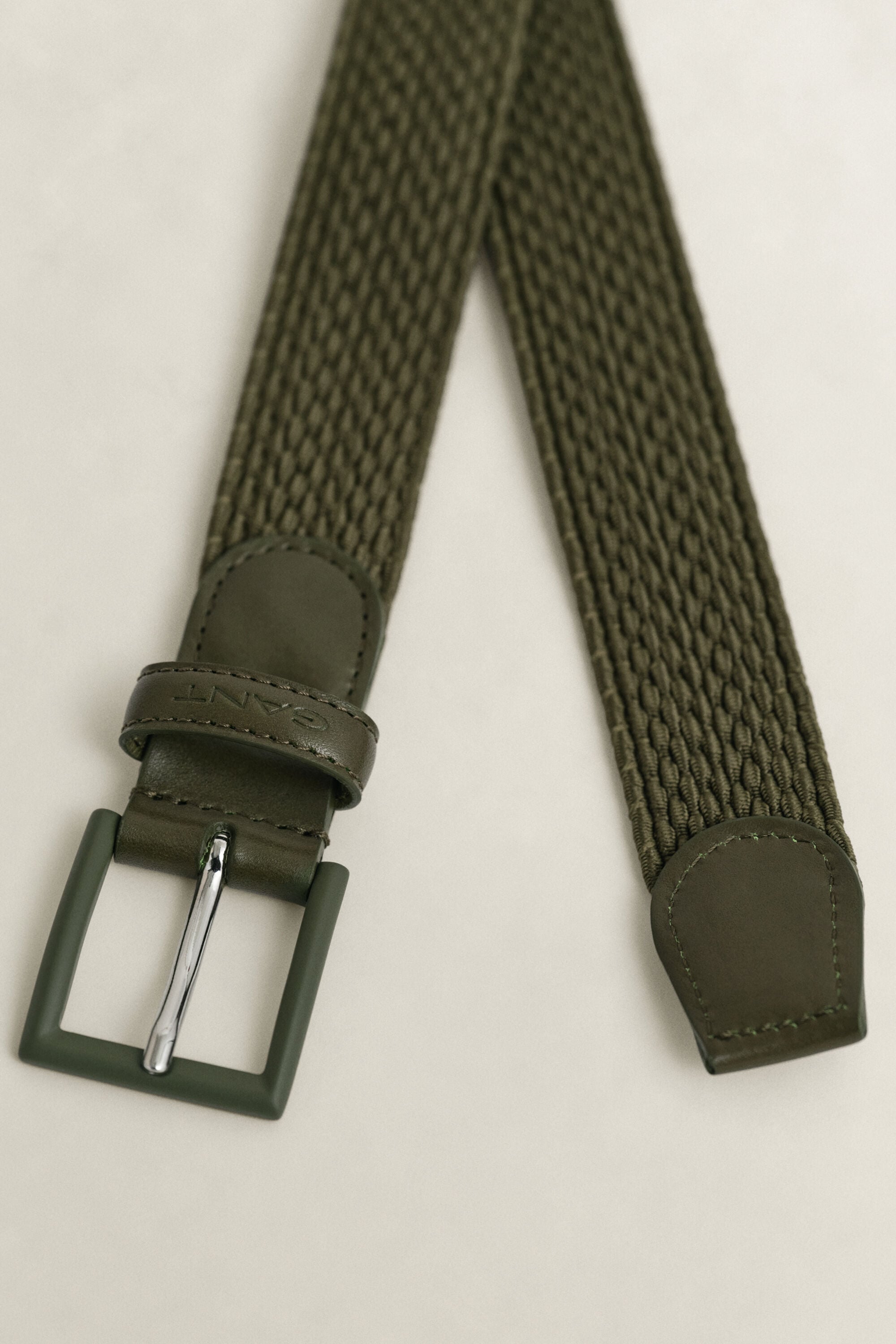Gevlochten ton sur ton riem