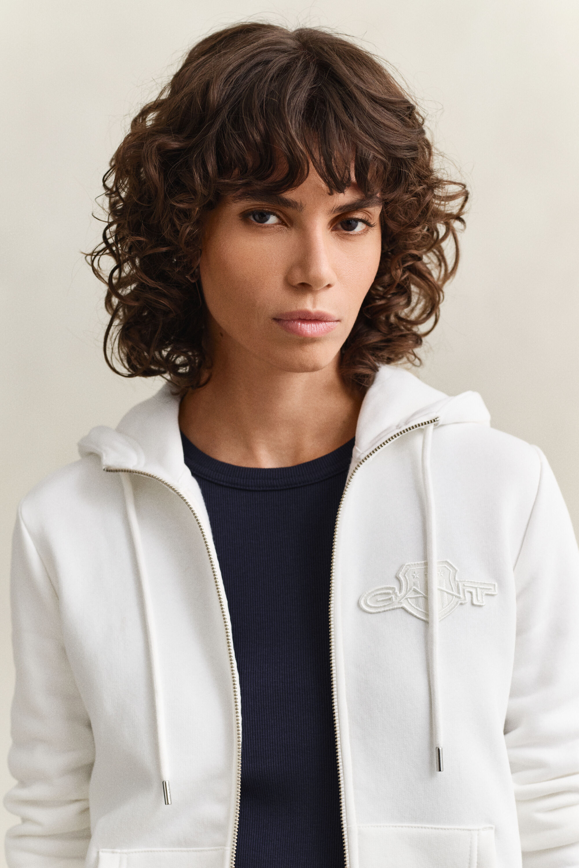 Tonal Shield hoodie met ritssluiting