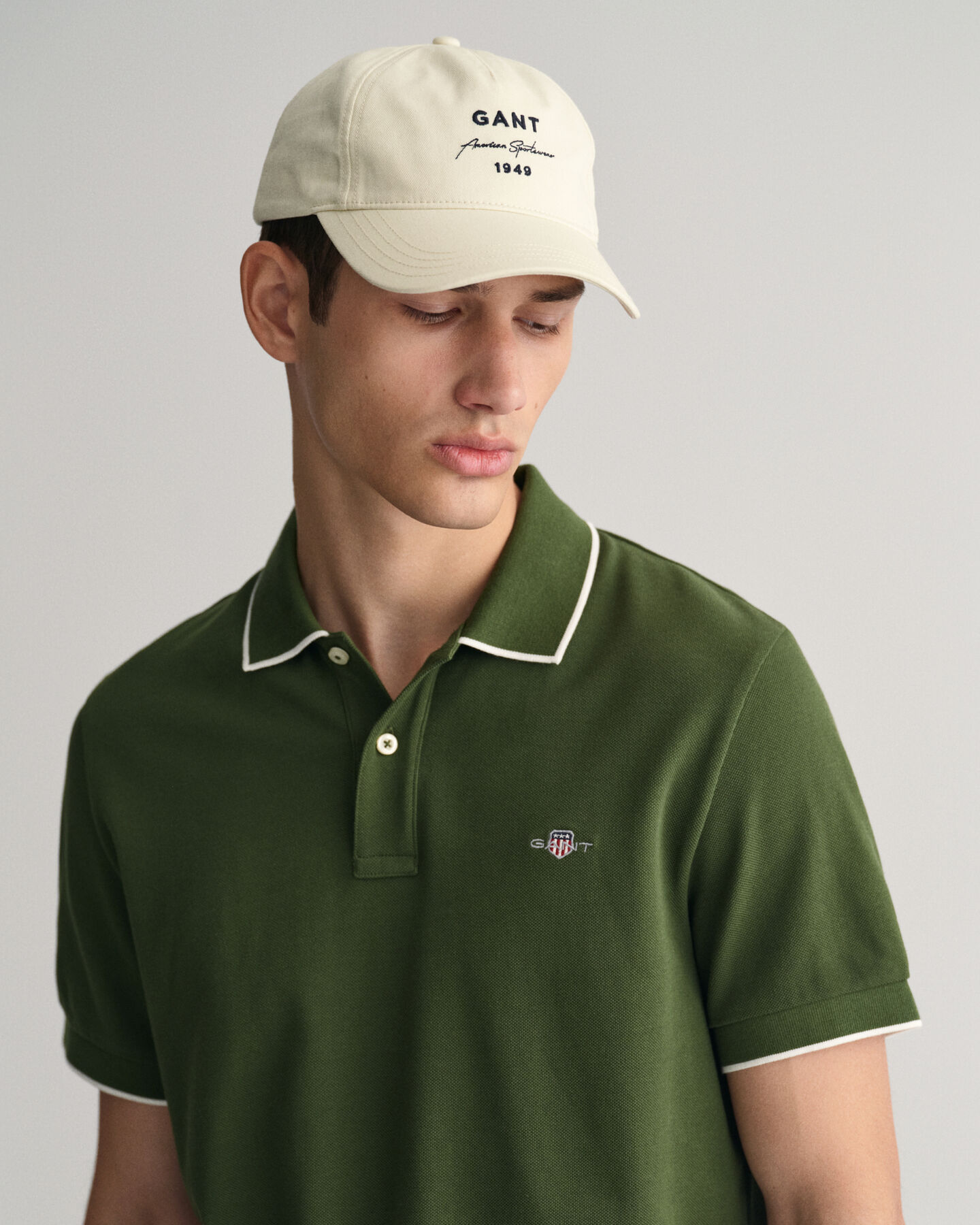 Piqu&eacute; poloshirt met omkaderd randje