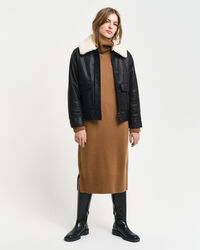 Jurk met col en visgraatmotief