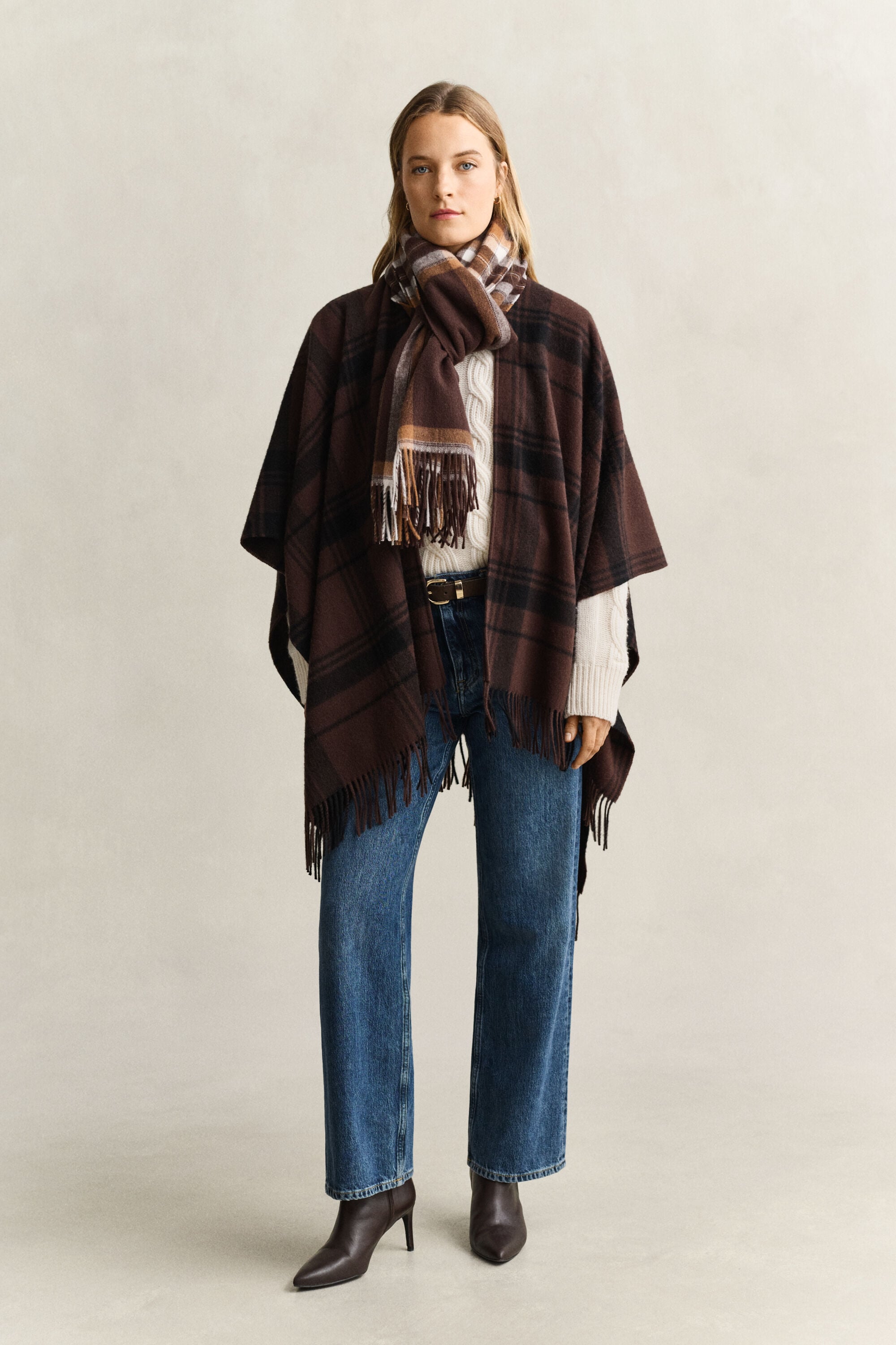 Geruite wollen poncho