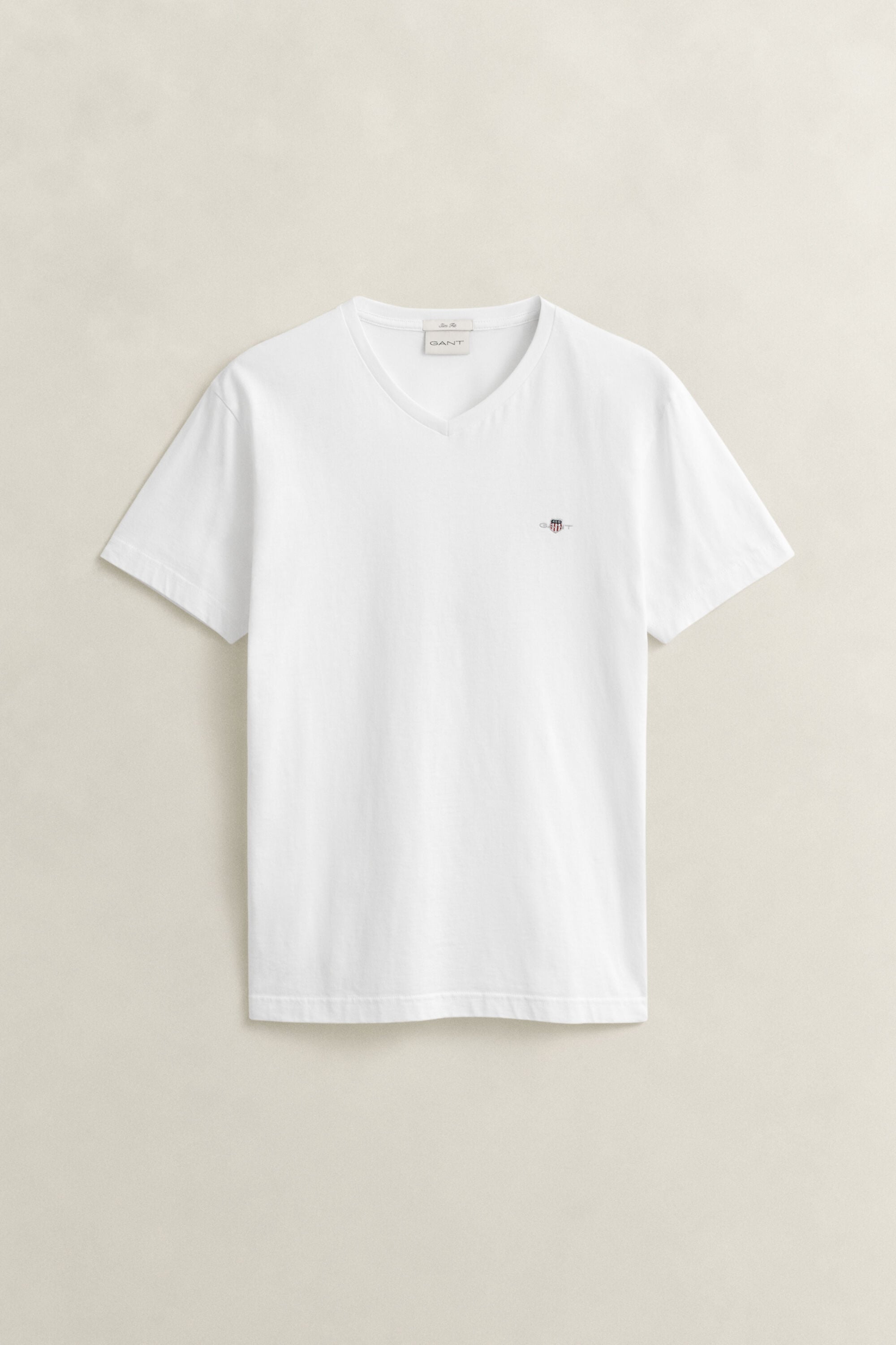 Shield T-shirt met V-hals
