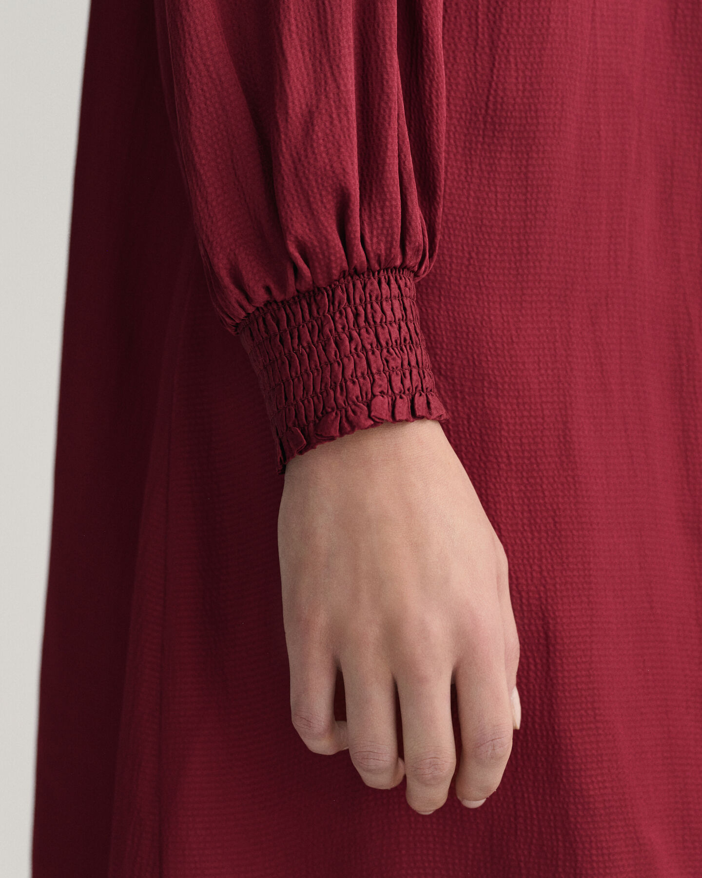 Jurk met opstaande kraag