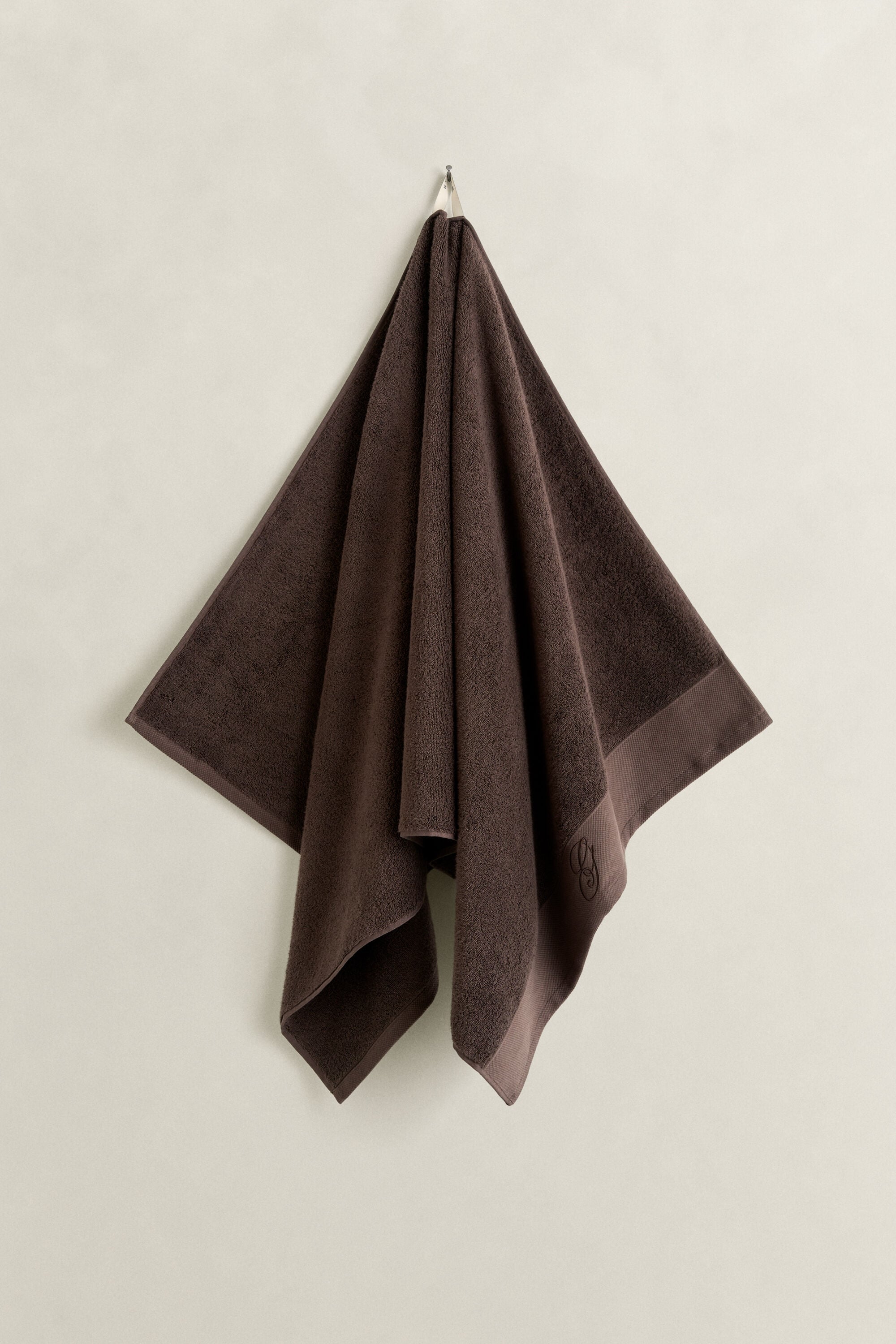 Geborduurde handdoek 70 x 140 cm