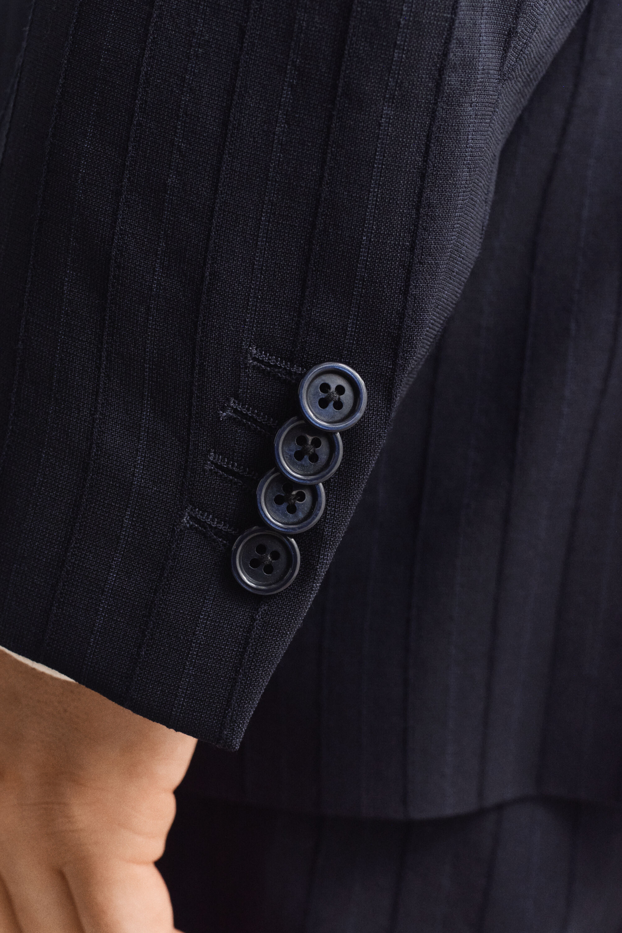 Kostuumjasje met ton sur ton krijtstreep