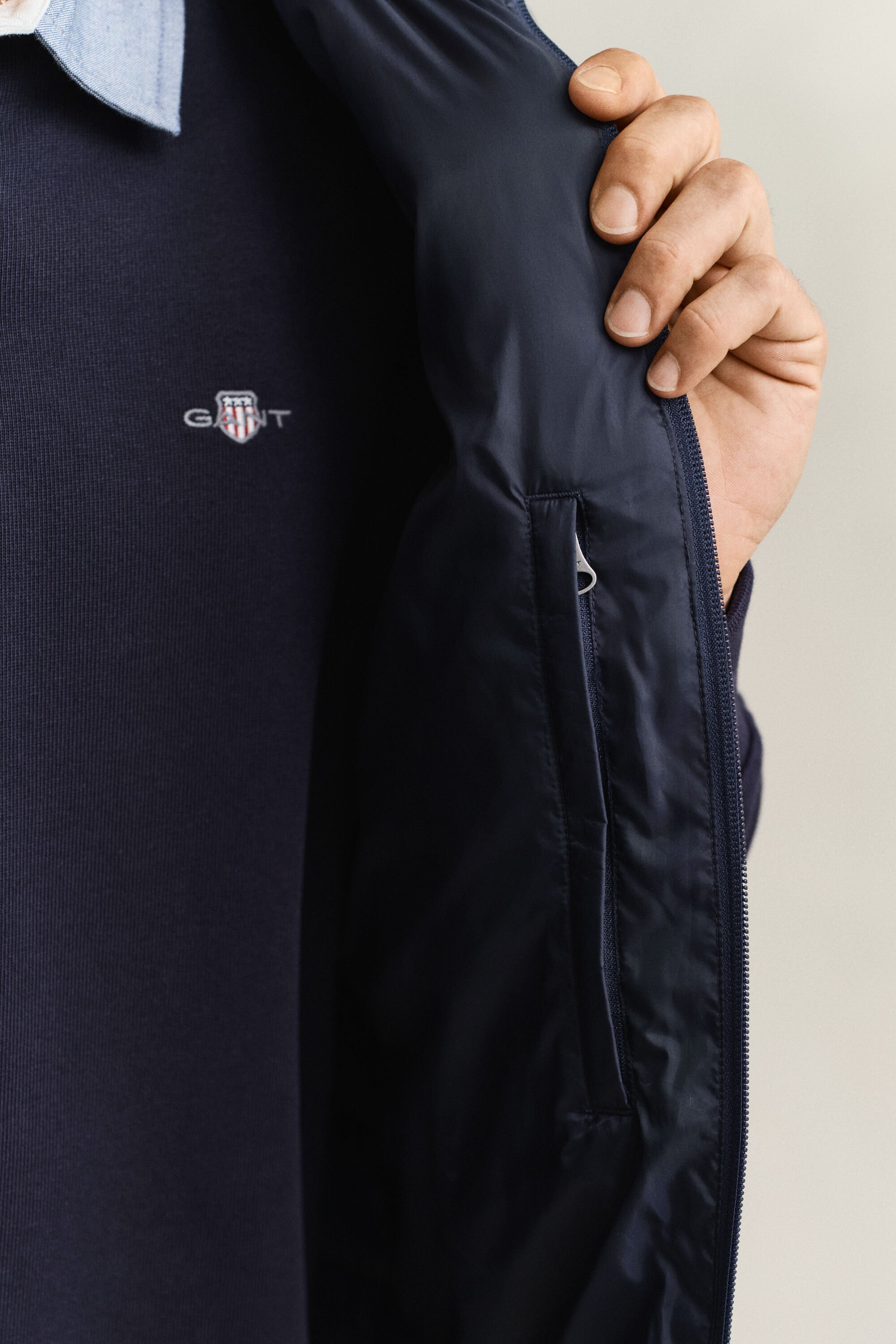 Lichte donsbodywarmer