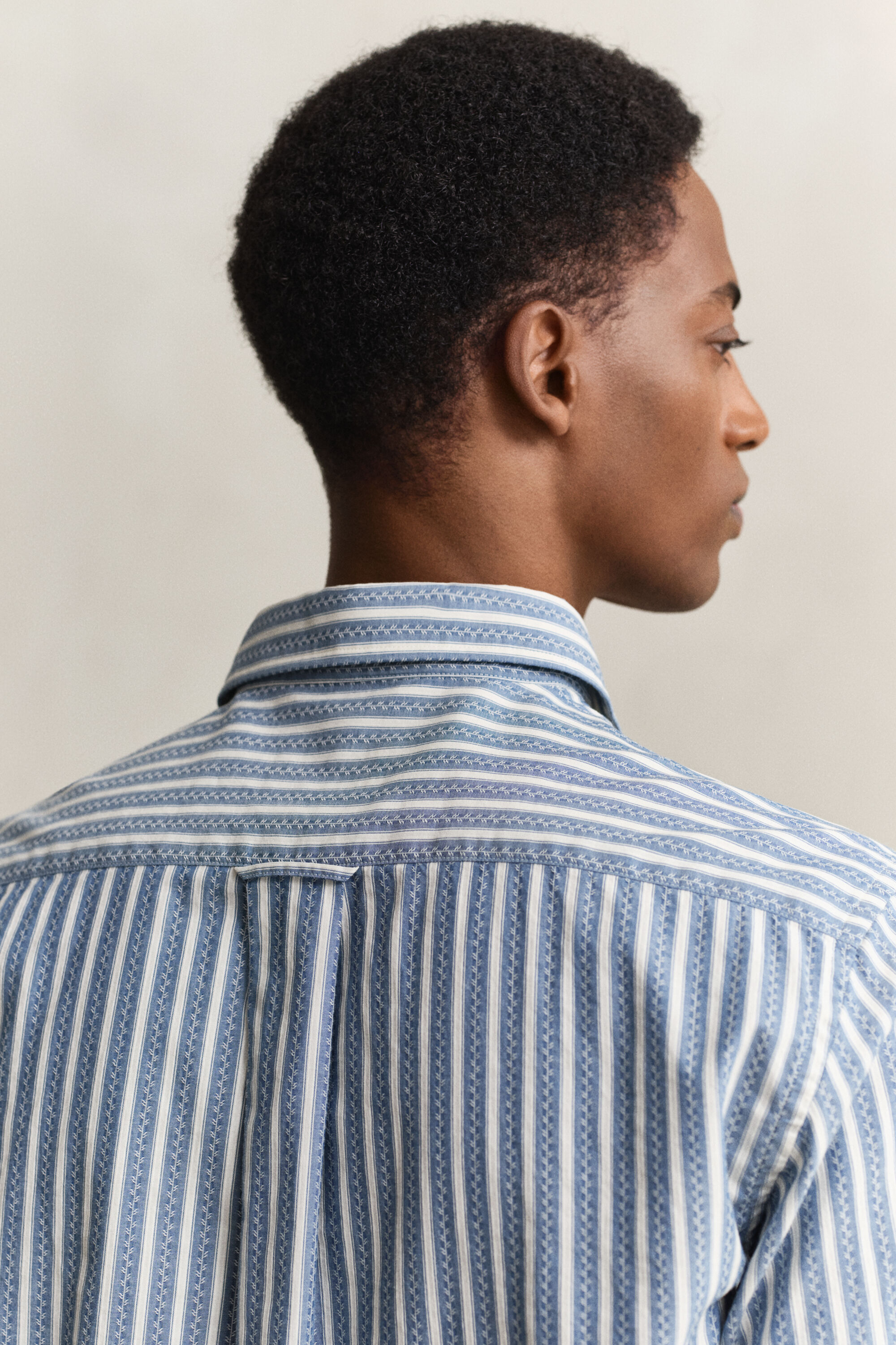 Gestreept dobby overoverhemd met normale pasvorm