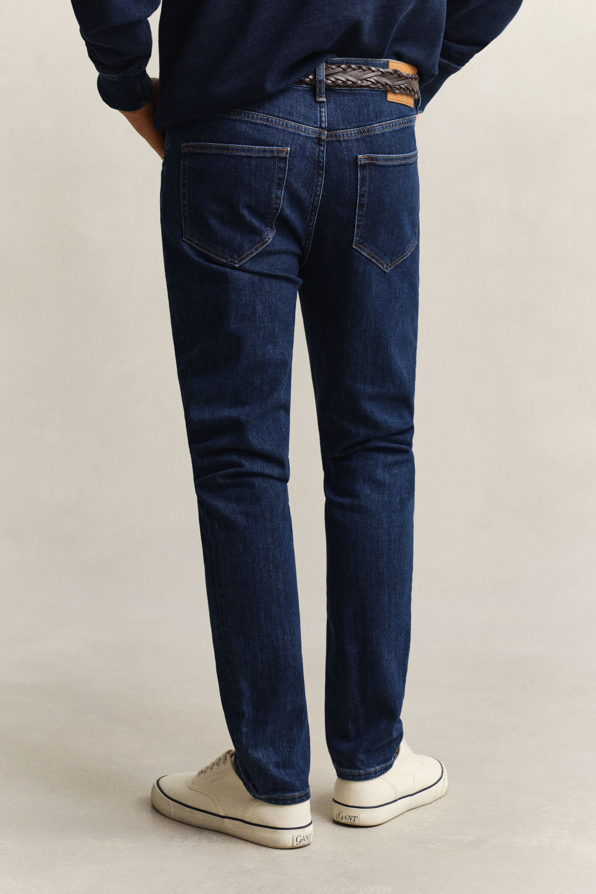 Slim Fit Clean Wash jeans