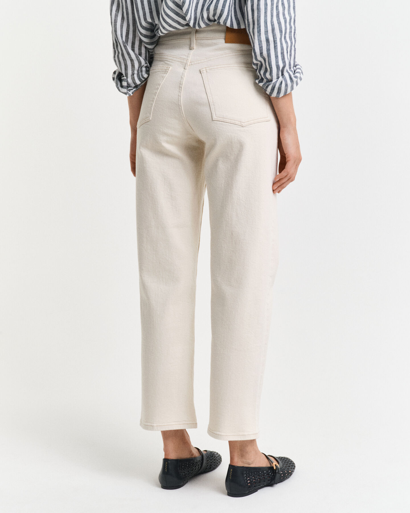 Straight Leg ecru jeans