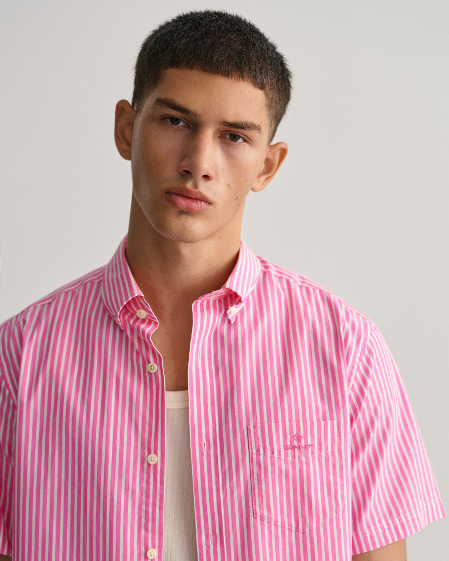 Regular Fit gestreept overhemd van poplin met korte mouwen