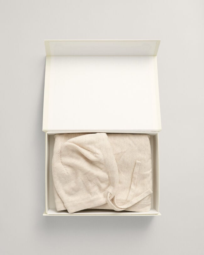 Baby cadeauset met dekentje en mutsje