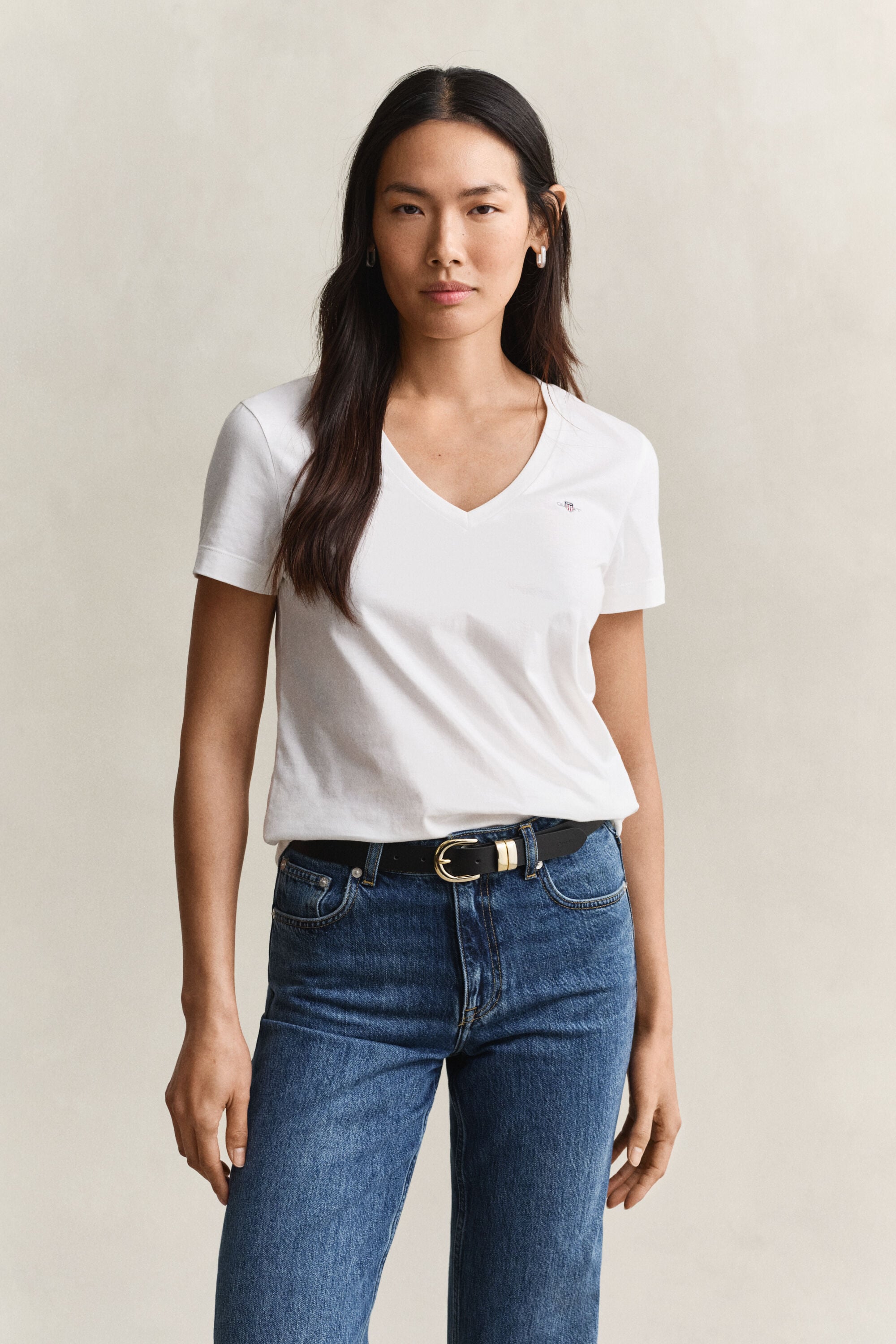 Shield T-shirt met V-hals