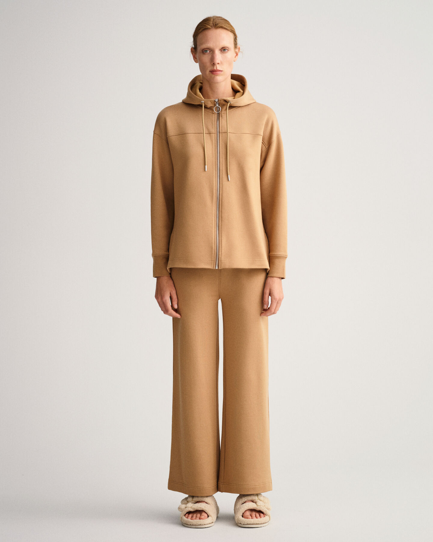 Joggingbroek met wijd uitlopende pijpen