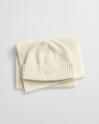 Cadeauset met beanie en sjaal met logo