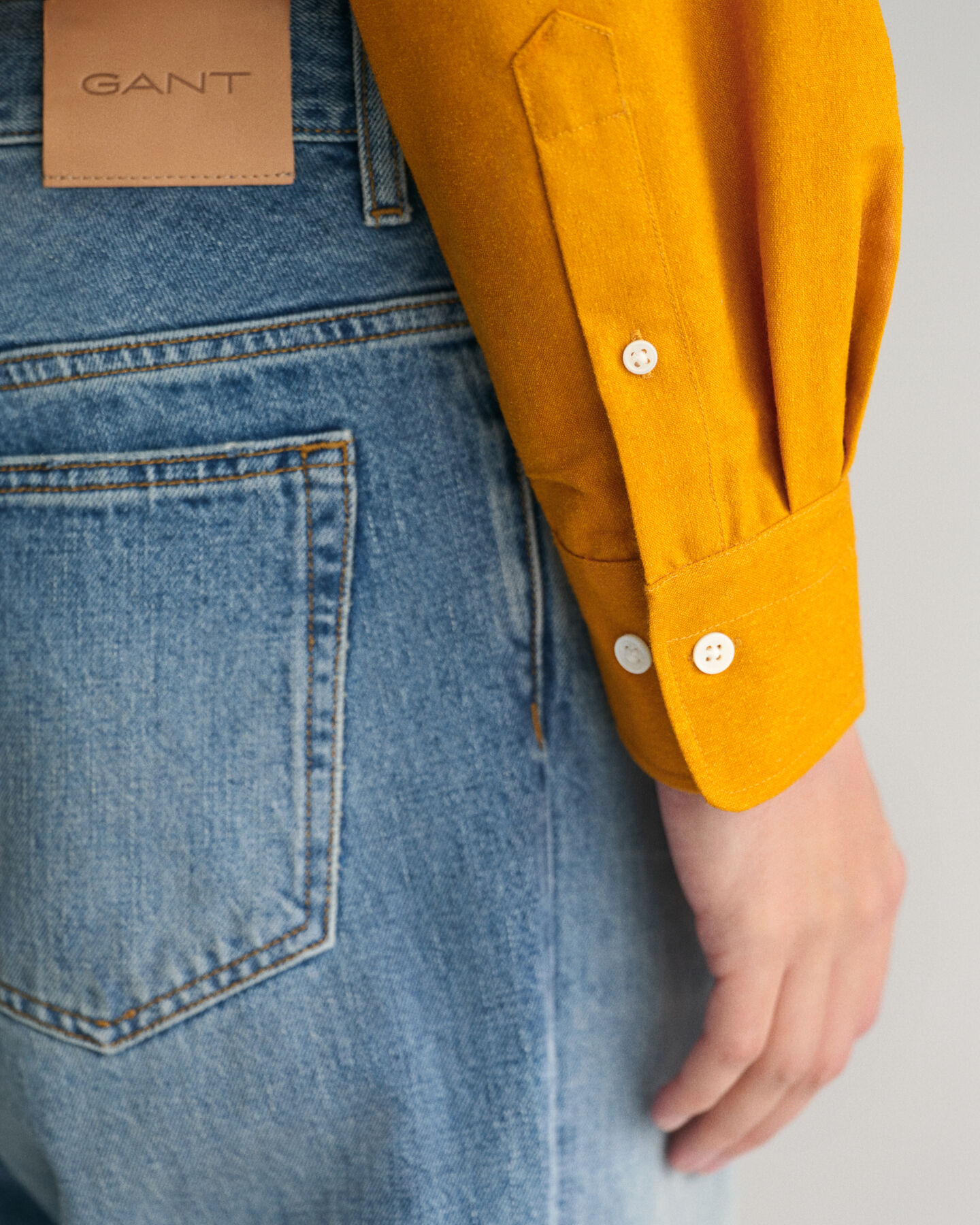 Oversized overhemd van zijde-wolmix met kleuraccenten