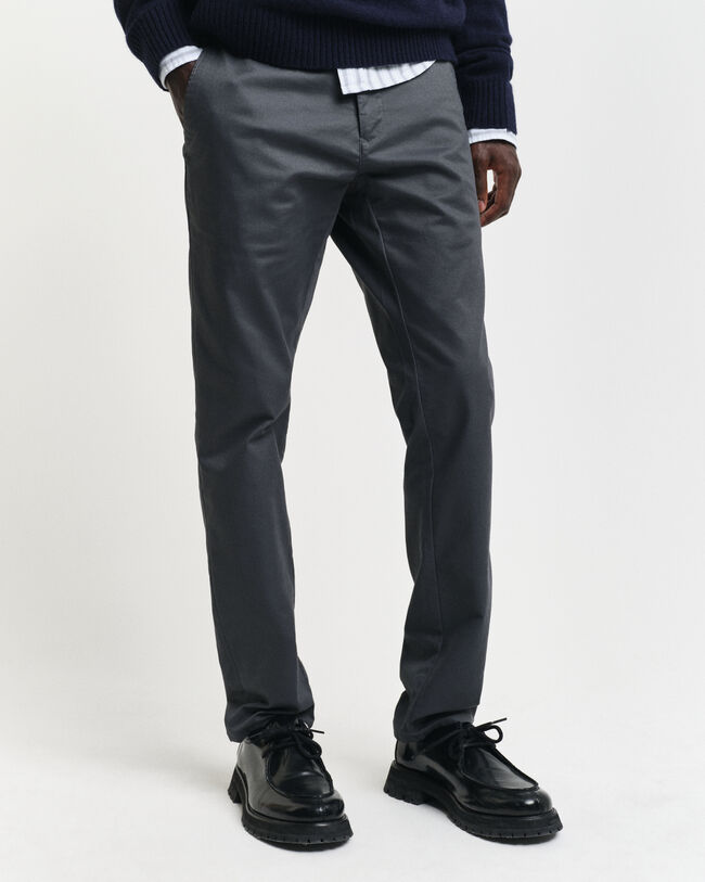 Slim Fit chino