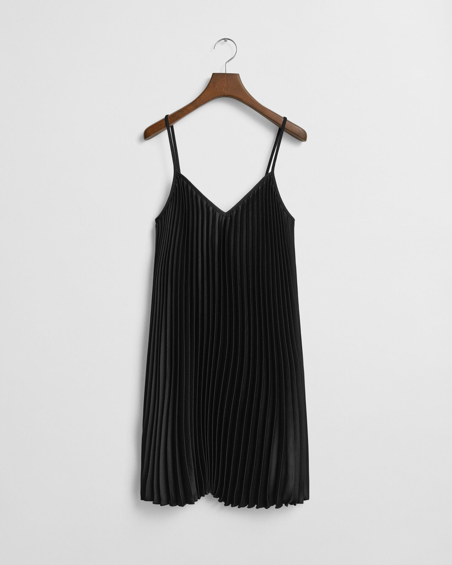 Satijnen mini-plooijurk met spaghettibandjes