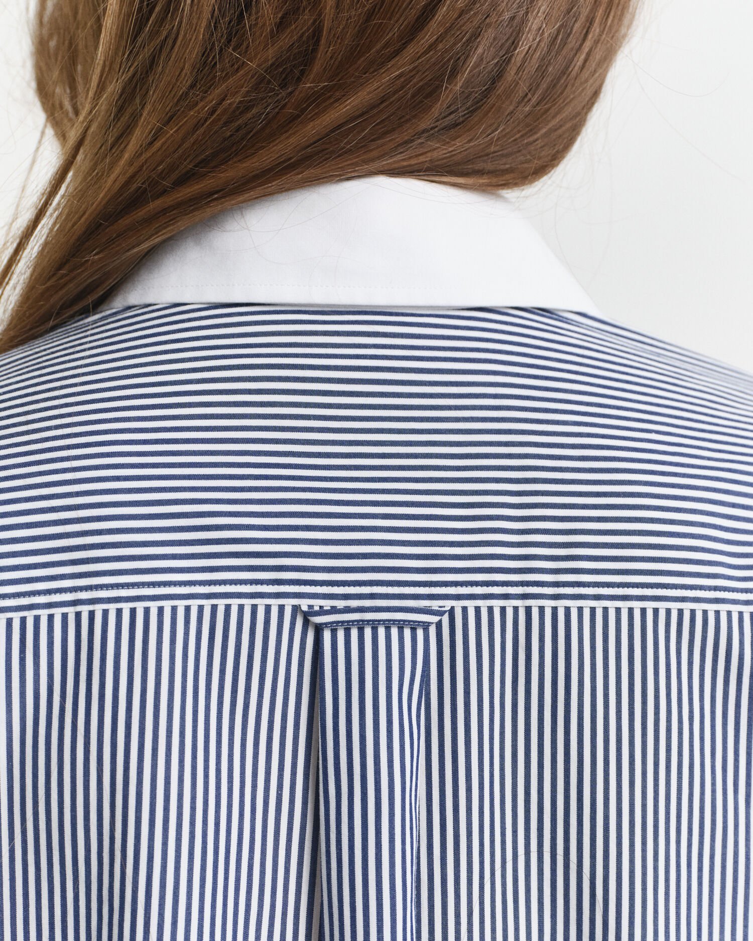 Oversized gestreept overhemd met contrasterende kraag en strepen