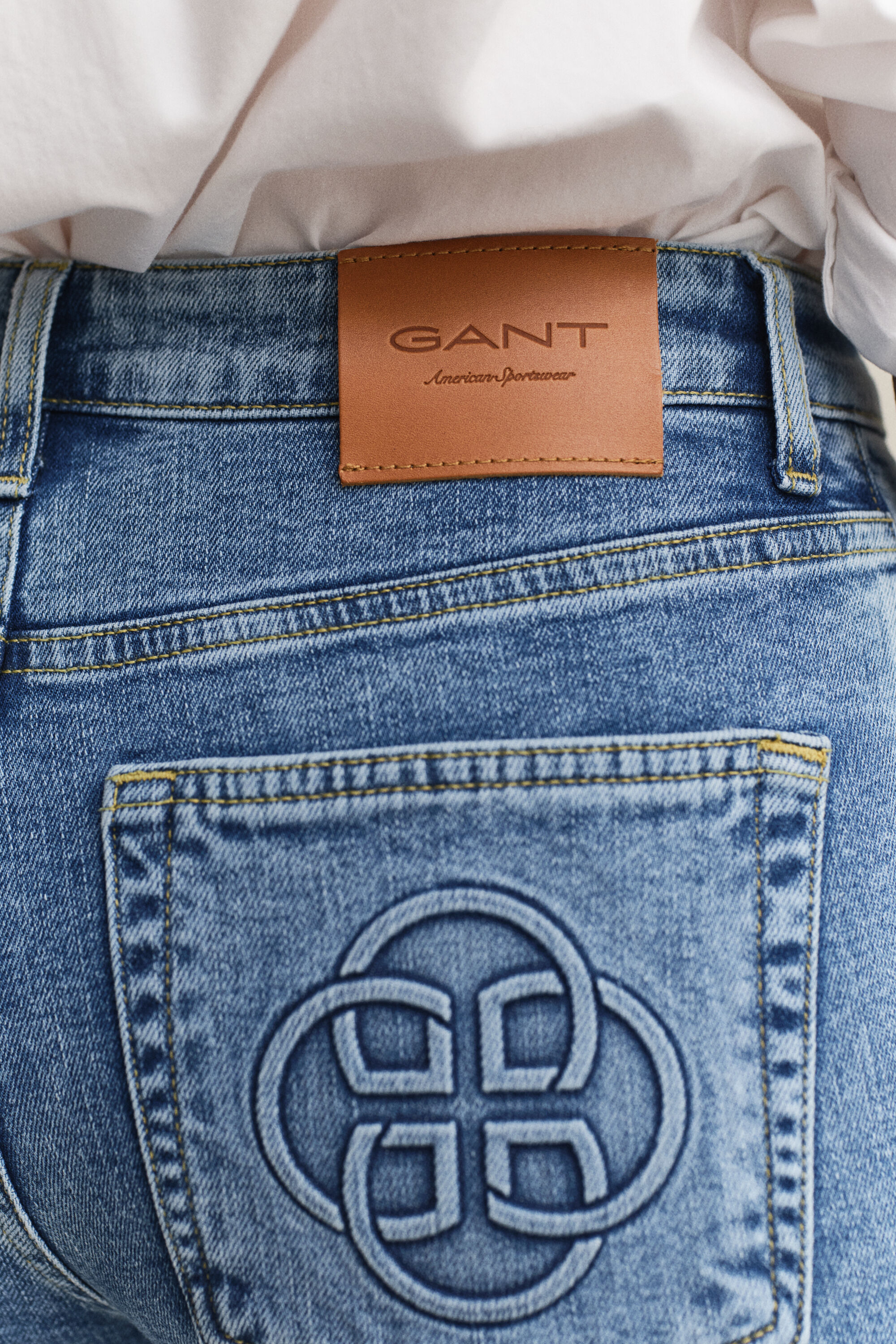 Monogram jeans met wijduitlopende pijpen