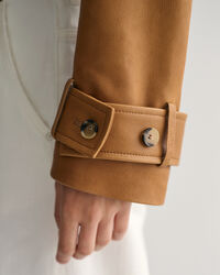 Cropped trenchcoat van leer