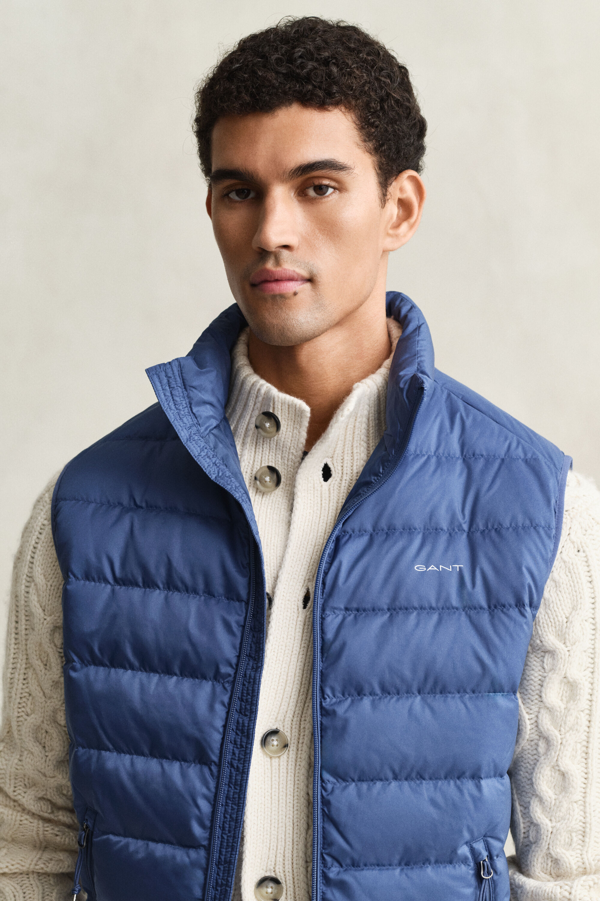 Lichte donsbodywarmer