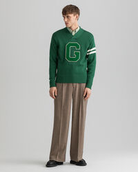 Collegiate sweater met V-hals