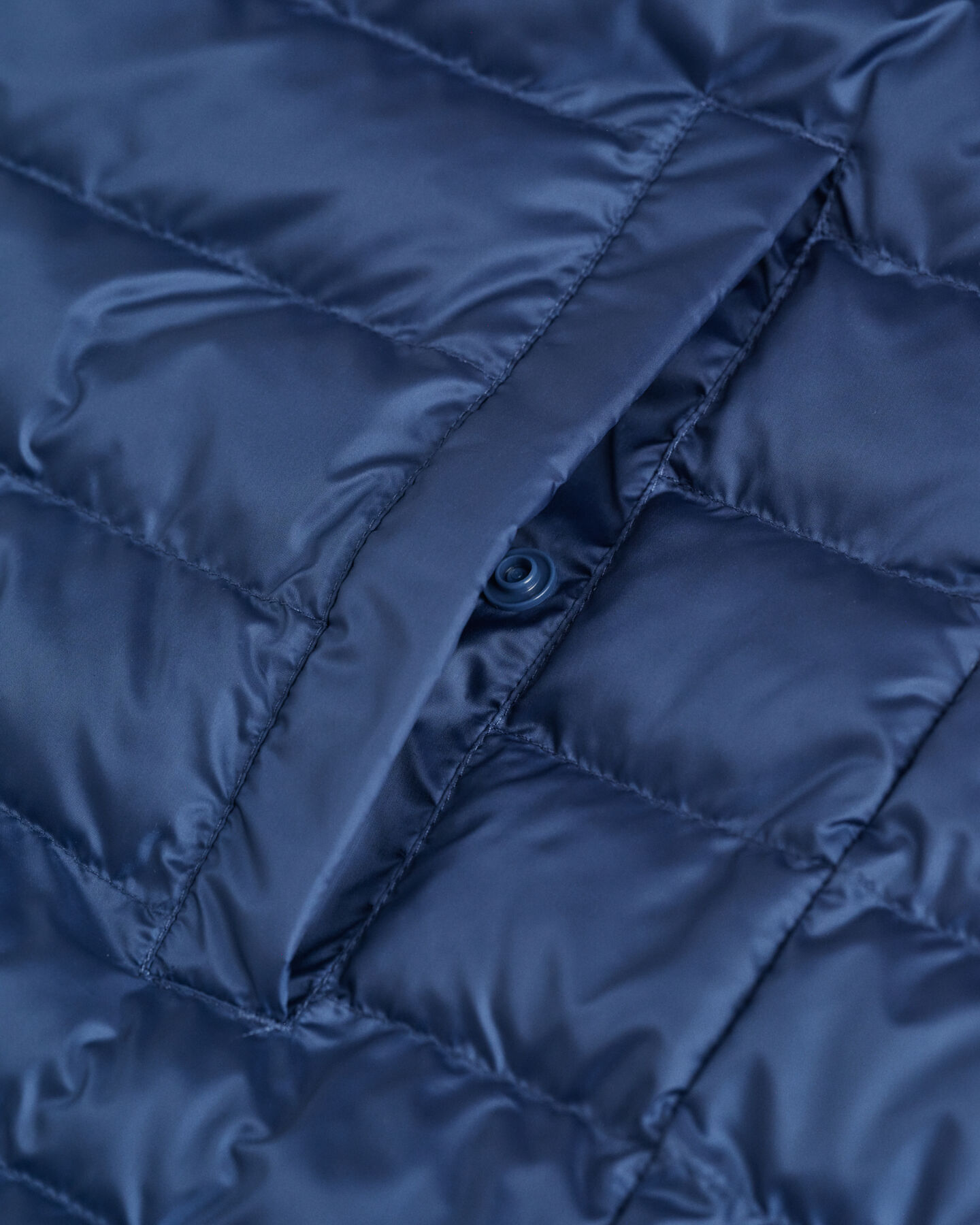 Licht gewatteerde bomberbodywarmer