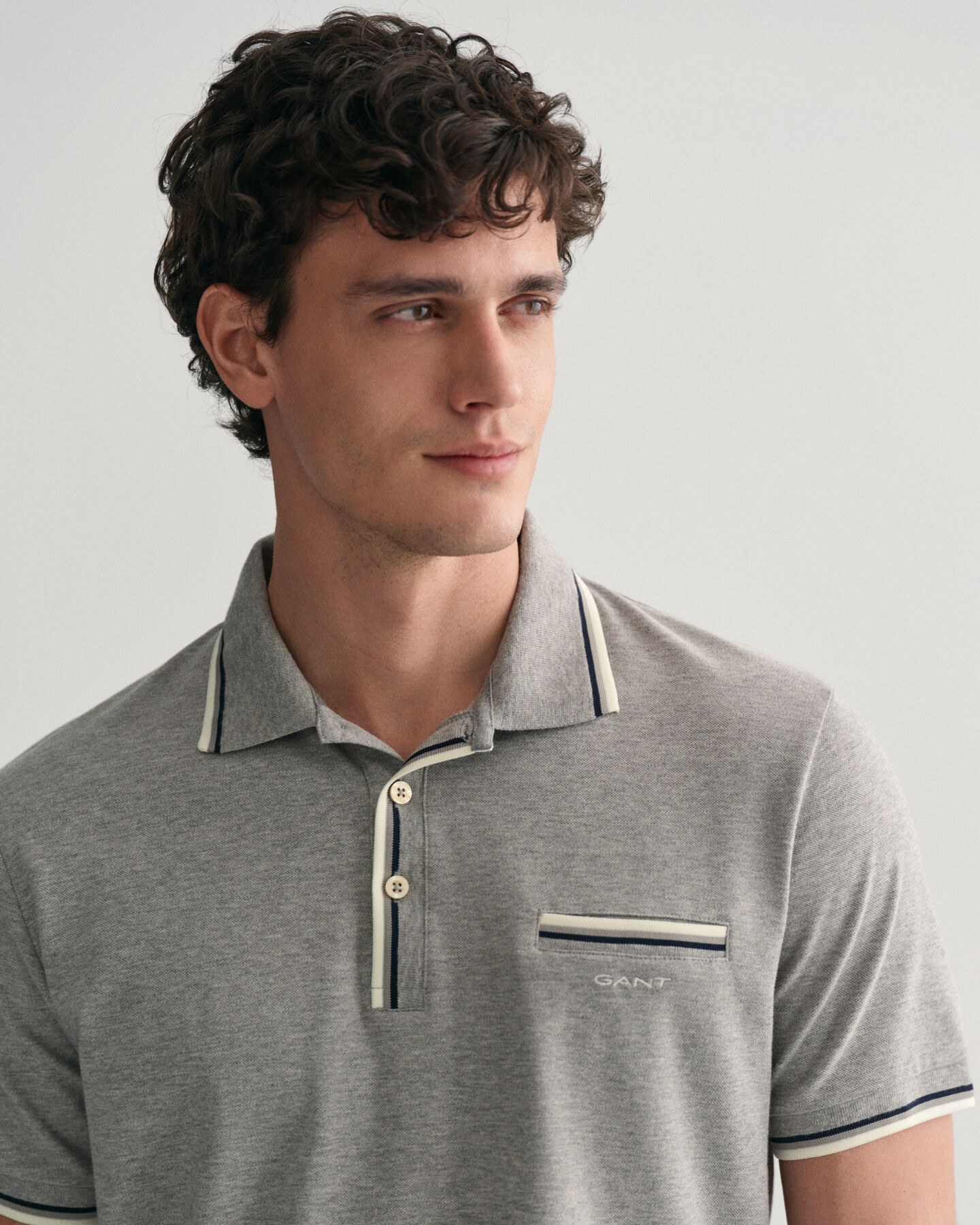 Piqu&eacute; poloshirt met tweekleurige rand