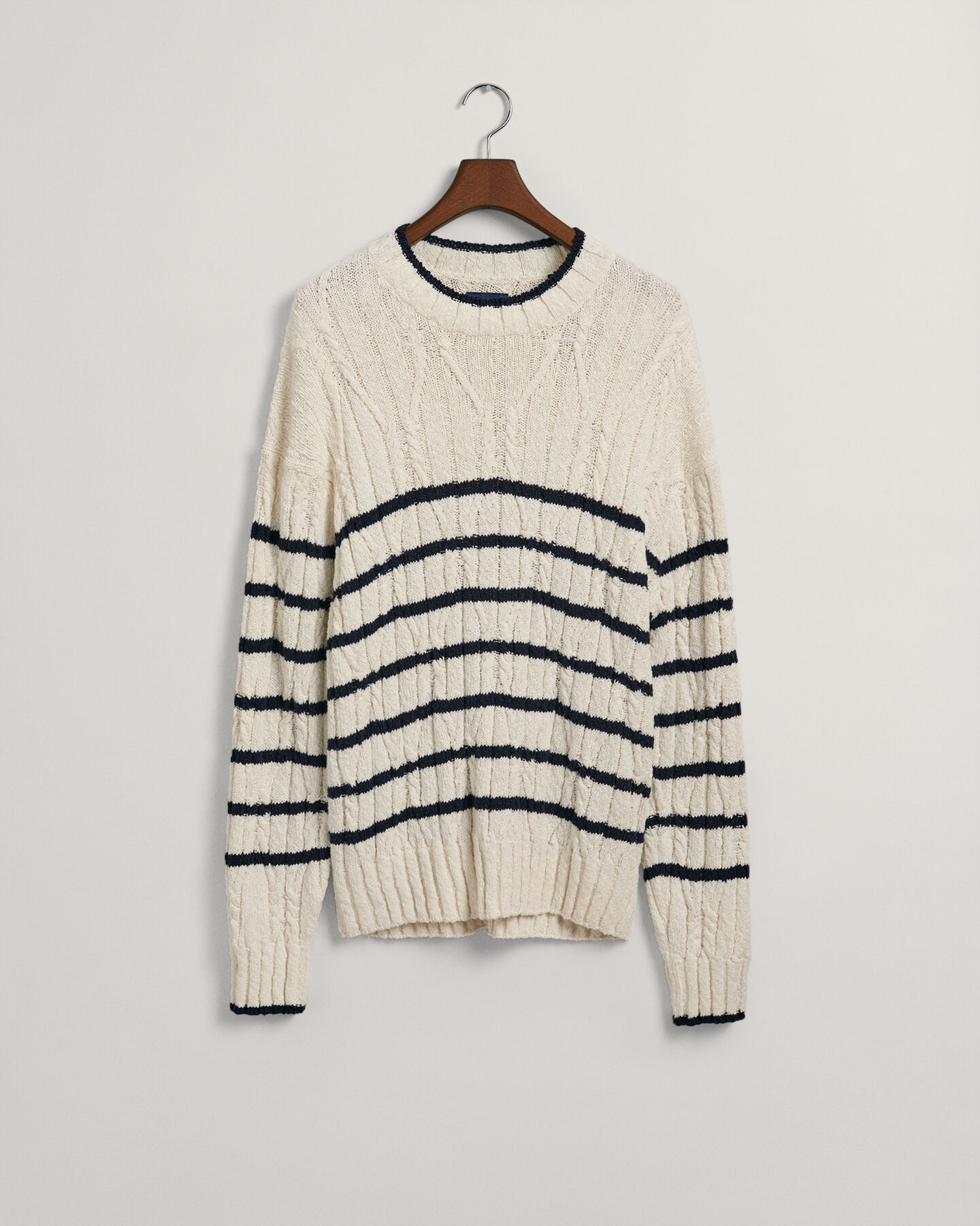 Gebreide kabeltrui met ronde hals en strepen