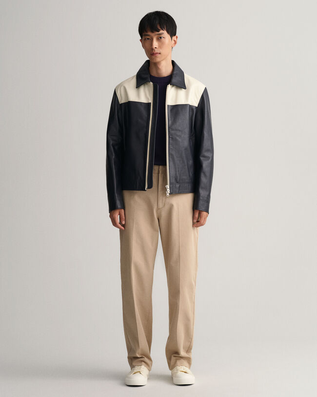 Wide Straight Fit chino