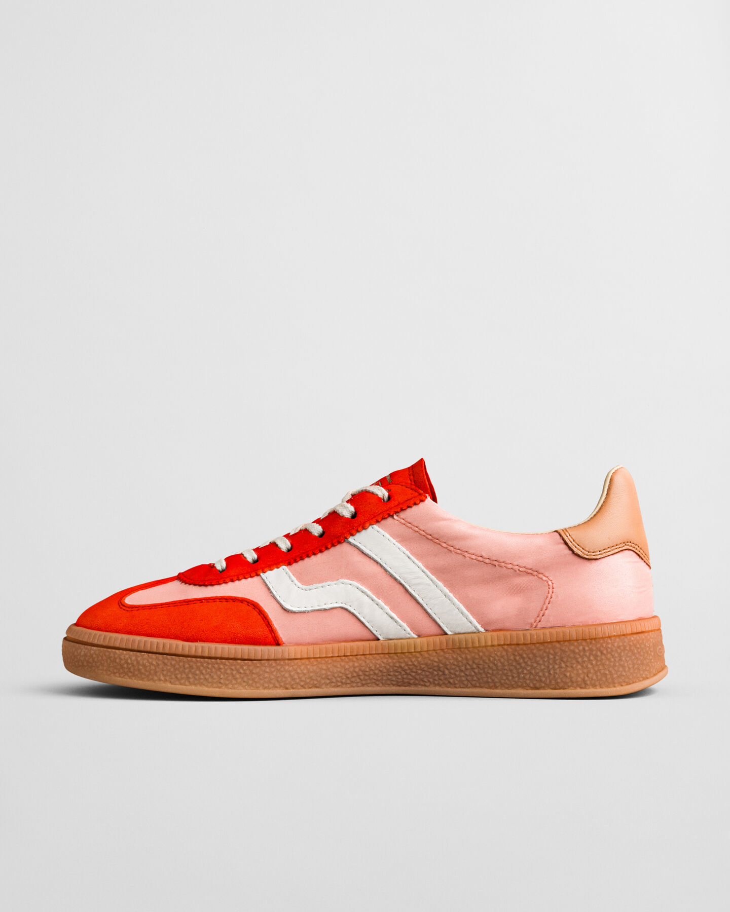 Cuzima sneakers met satijn en suède